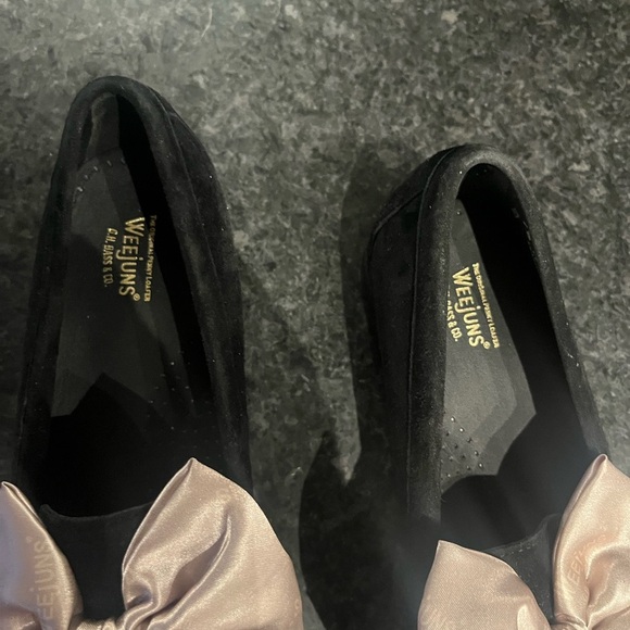 Ladies Black WEEJUNS Loafers - Picture 5 of 10